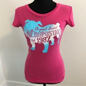 Fitted pink Aéropostale shirt 👚